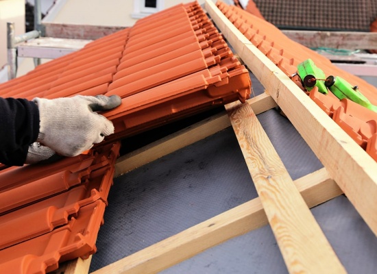 _ootravaux-renovation-toiture-tuiles